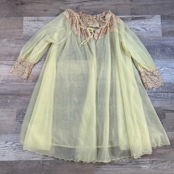 Vintage Sheer Yellow Lace Trim Nightgown Robe – One Size - Picture 1 of 5